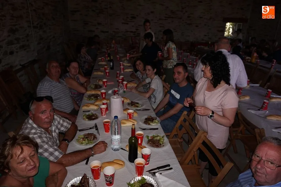 Foto 3 - Palacios de Salvatierra despide sus festejos con la tradicional comida