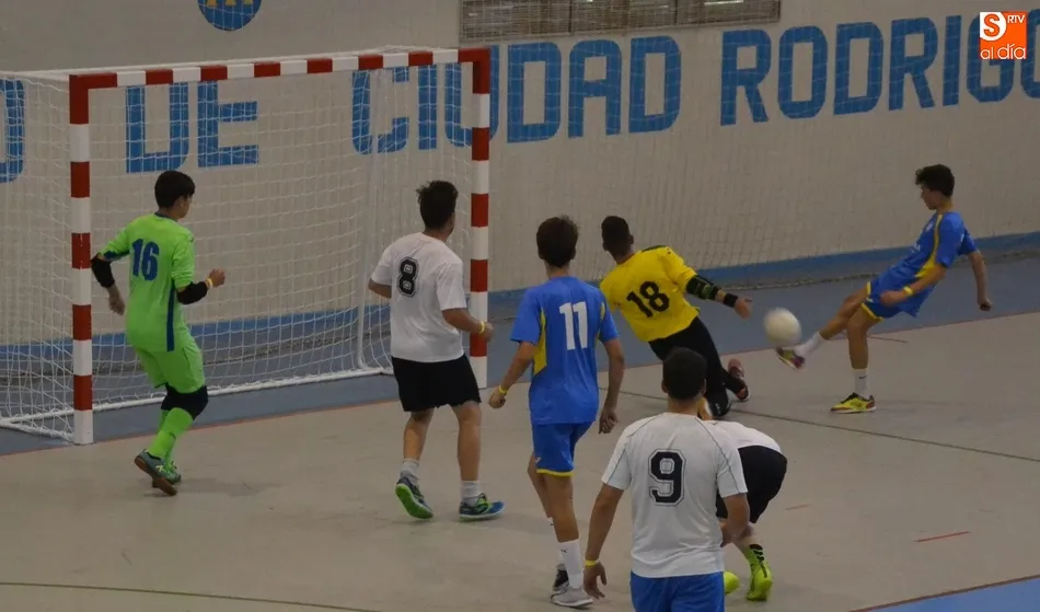 Foto 10 - Un &uacute;nico for&aacute;neo se mete en las semis del 48 horas  