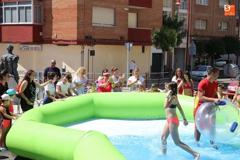 Foto 3 - Santa Marta de Tormes se zambulle en fiestas con la fiesta del agua