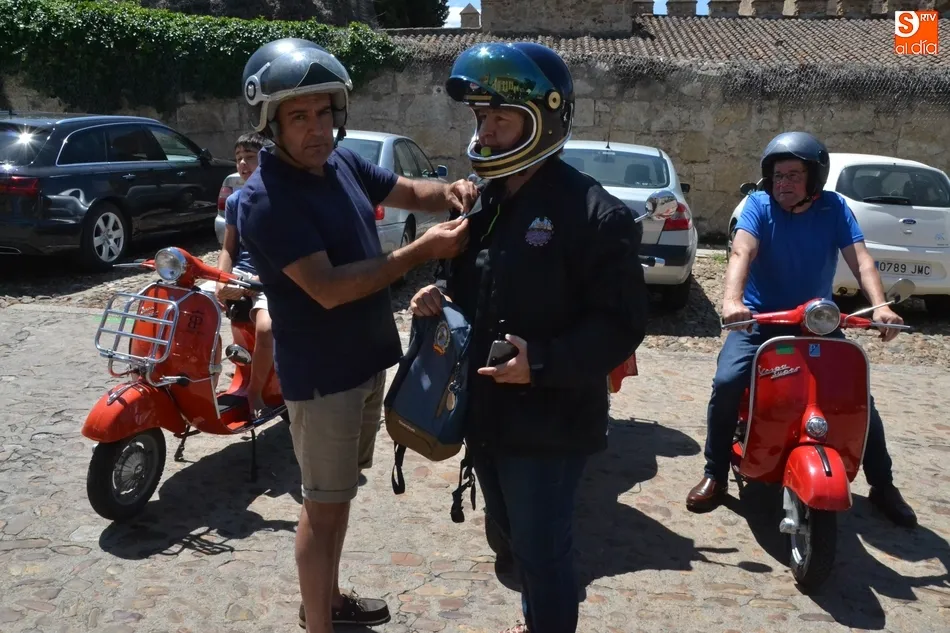 Recala en la ciudad una participante en la I Vuelta a España por relevos del Vespa Club  