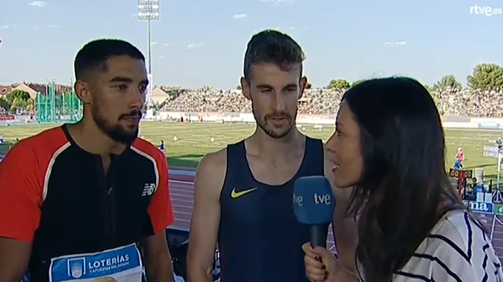 Foto 2 - &Aacute;lvaro de Arriba se proclama rey de Espa&ntilde;a del 800 al aire libre con un sensacional hachazo final ...