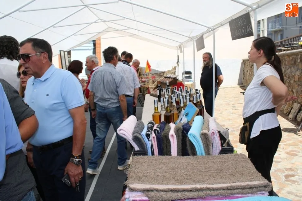 Foto 7 - Sesenta expositores consolidan con &eacute;xito la III Feria Agroalimentaria de Galinduste