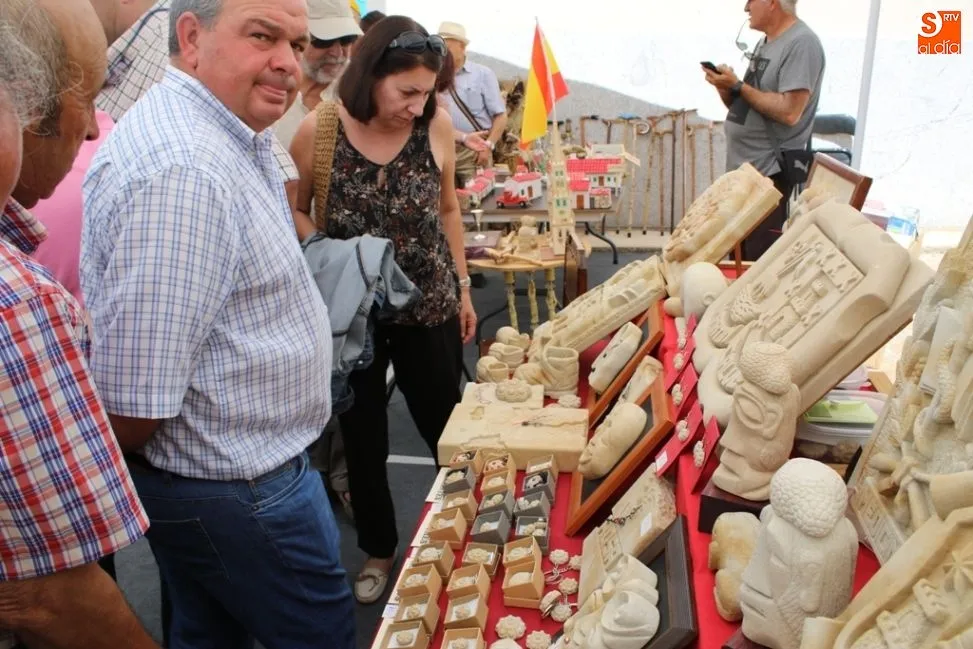 Foto 3 - Sesenta expositores consolidan con &eacute;xito la III Feria Agroalimentaria de Galinduste