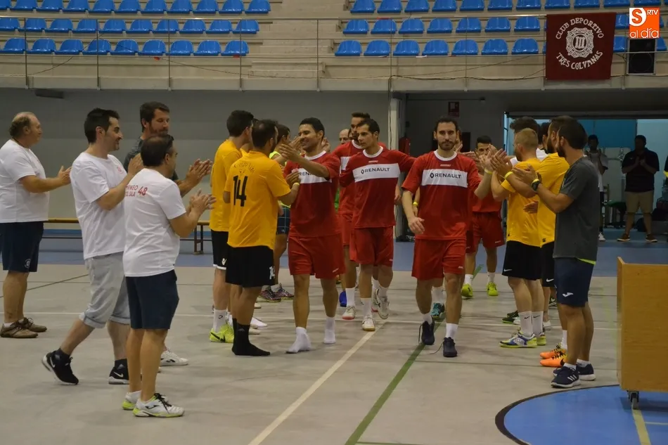 Foto 10 - Renault Vitigudino arrasa en el 2&ordm; Torneo 48 Horas del III Columnas  