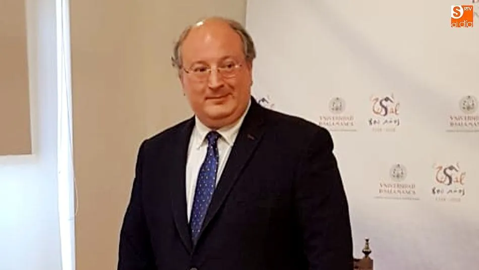 El vicerrector de Política Académica y Participación Social de la Universidad de Salamanca, Enrique Cabero, en la presentación de este congreso