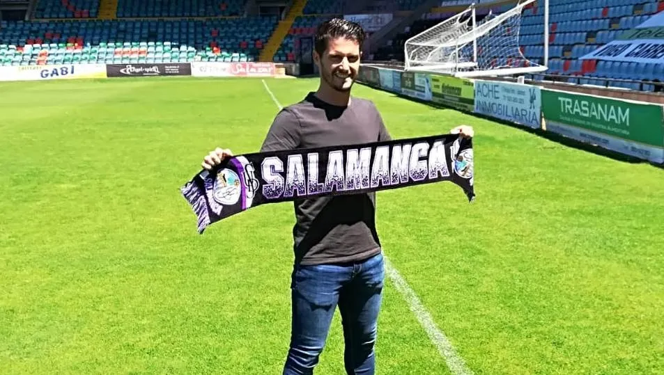 Carlos Indiano, nuevo jugador del Salmantino UDS, en el Helmántico