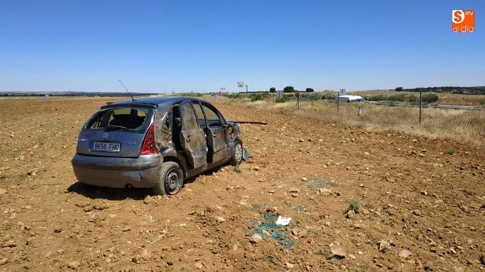 Foto 3 - Trasladan en helic&oacute;ptero a una herida tras un accidente de tr&aacute;fico en Montejo