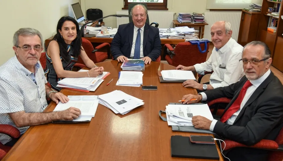 Jurado de los premios USAL Emprende formado por José Carlos Sánchez García, Mili Pizarro, Enrique Cabero, Pedro Díaz y Ciriaco Rodríguez