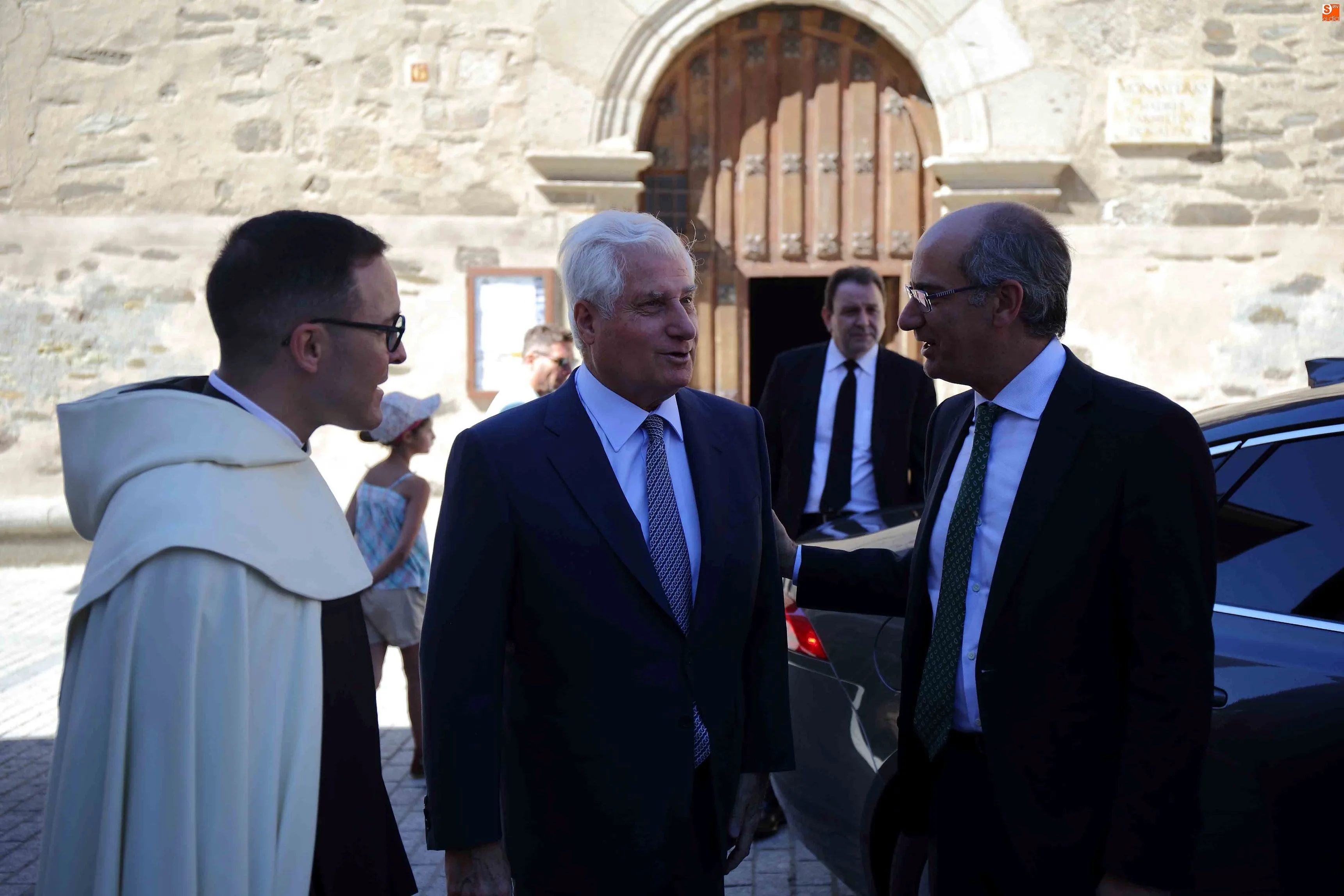 Foto 4 - Los detalles de la distendida visita del Duque de Alba