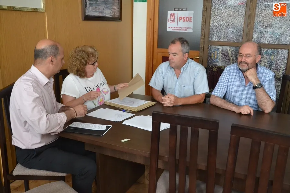 Apertura de los sobres por la Mesa de Contratación