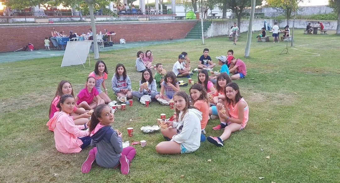 Foto 10 - Un grupo de 35 ni&ntilde;os disfruta de una semana multiaventura con sello mirobrigense  