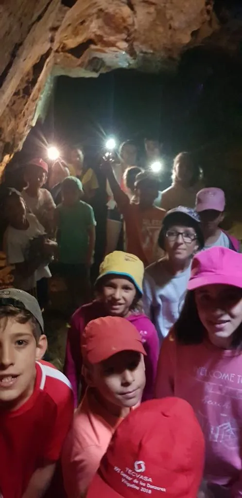 Foto 2 - Un grupo de 35 ni&ntilde;os disfruta de una semana multiaventura con sello mirobrigense  