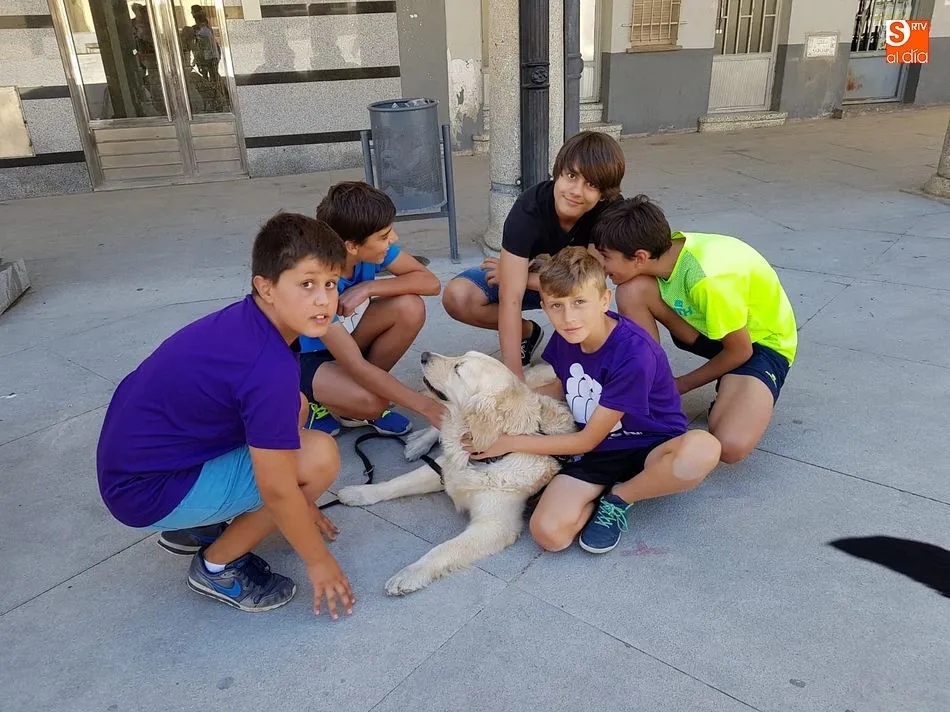 Foto 2 - El Verano Joven se acerca al mundo del adiestramiento canino