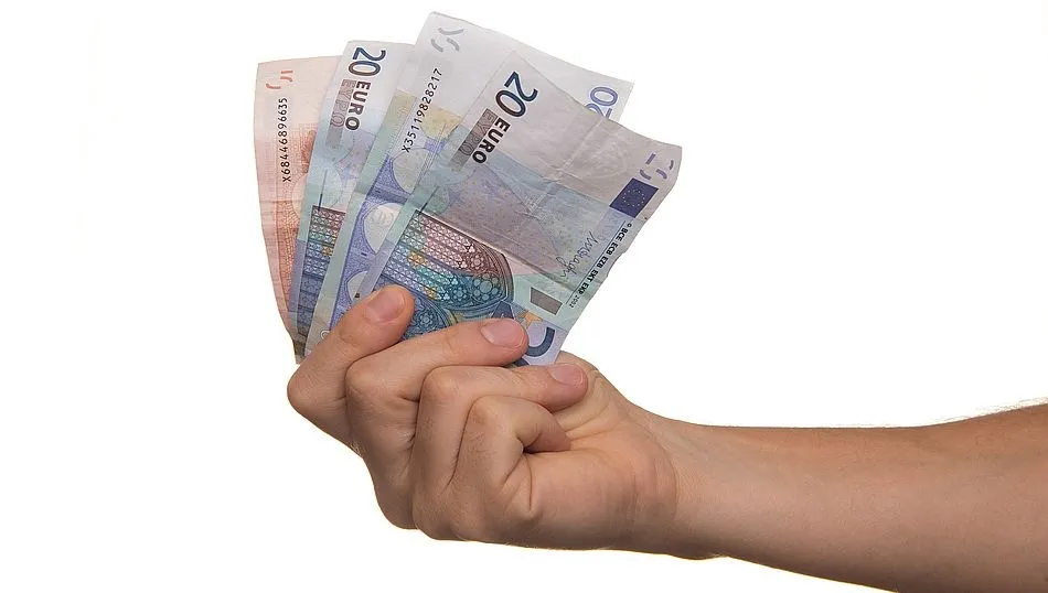 Los salarios de la Comunidad, 2.400 euros menos que la media nacional