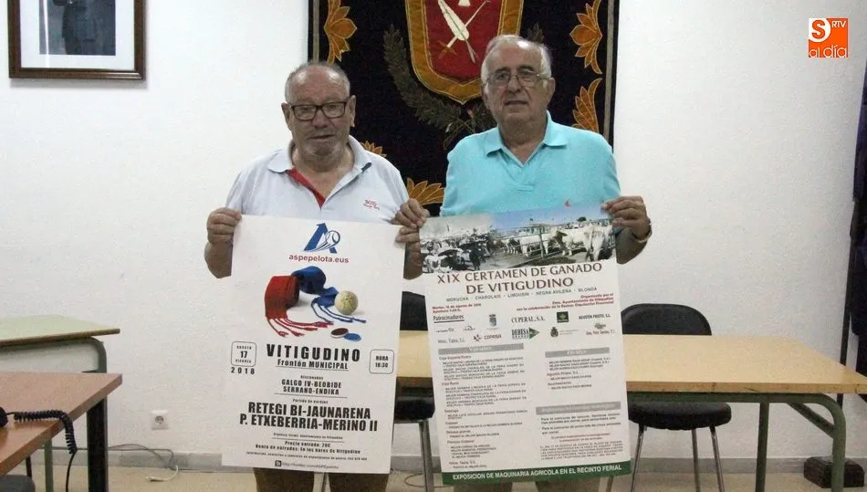 De izda. a dcha., Pepe Cordobés, concejal de Deportes y Ferias, y Germán Vicente, alcalde de Vitigudino / MARIBEL