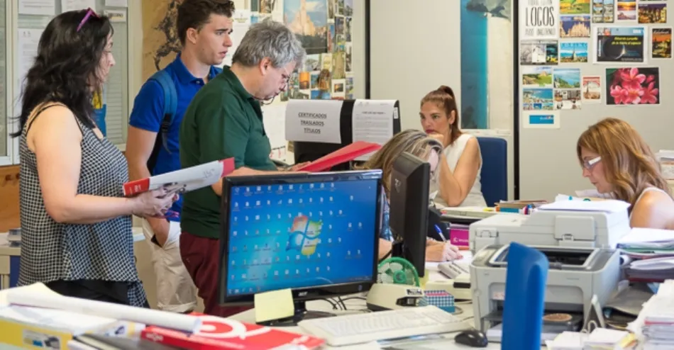 Finalizado el plazo de preinscripción y matrícula en titulaciones con plazas vacantes se celebrará un llamamiento público el día 12 de septiembre