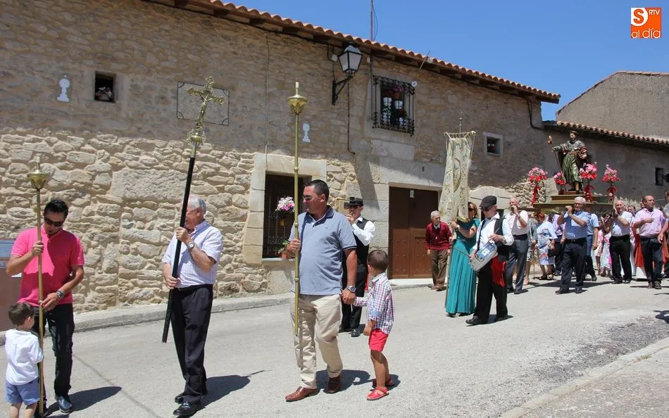 Santiago Apóstol volvía a salir en procesión por las calles de Sobradillo / MARIBEL