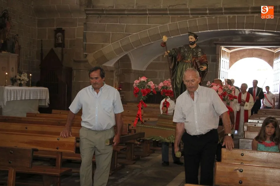 Foto 8 - Los sobradillenses acuden fieles a su cita con Santiago Ap&oacute;stol  