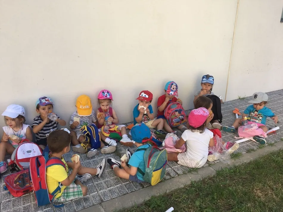 Foto 9 - La Escuela Infantil &lsquo;peregrina&rsquo; a Santiago de Compostela  