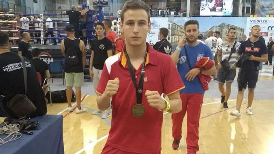 Carlos Álvarez, tras recibir la medalla.