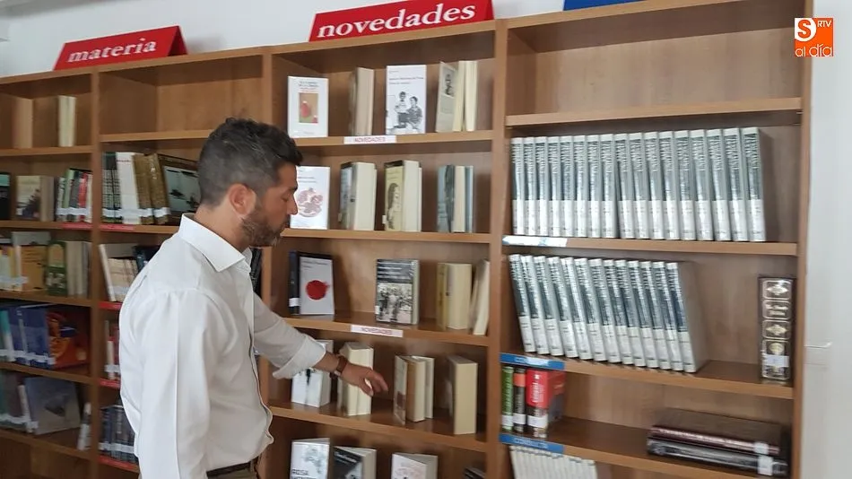 Foto 10 - El barrio de La Vega estrena nueva biblioteca con un fondo de m&aacute;s de 3.300 publicaciones