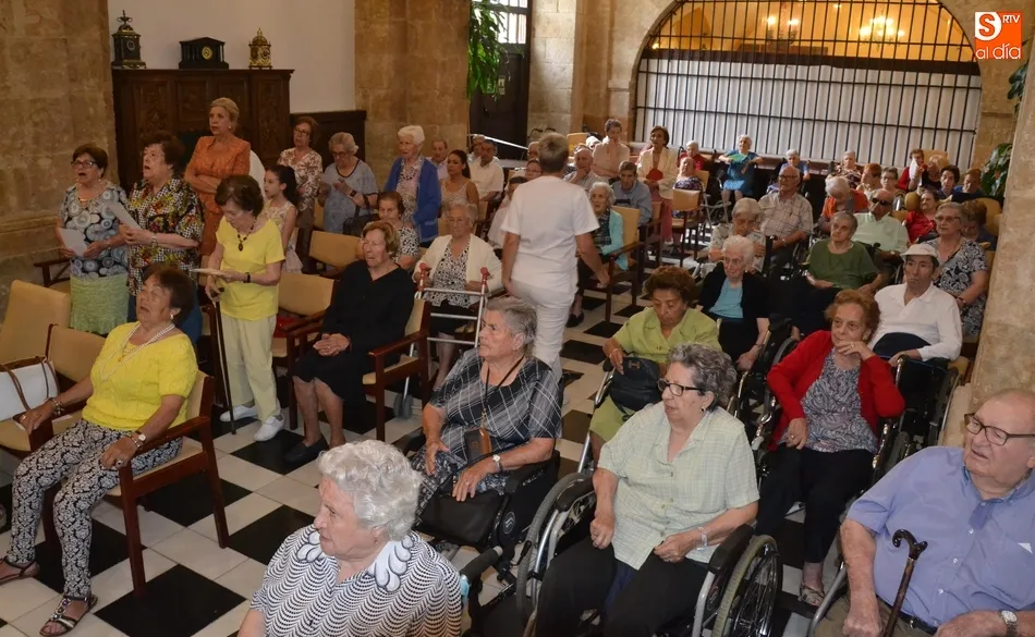Obispo Téllez conmemora el Día de los Abuelos  