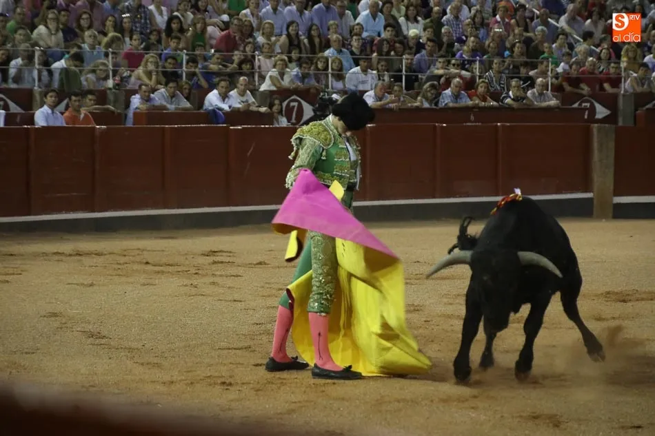 Foto 11 - Bravura del tercero de Adelaida Rodr&iacute;guez y ambici&oacute;n novilleril&nbsp;  &nbsp;  