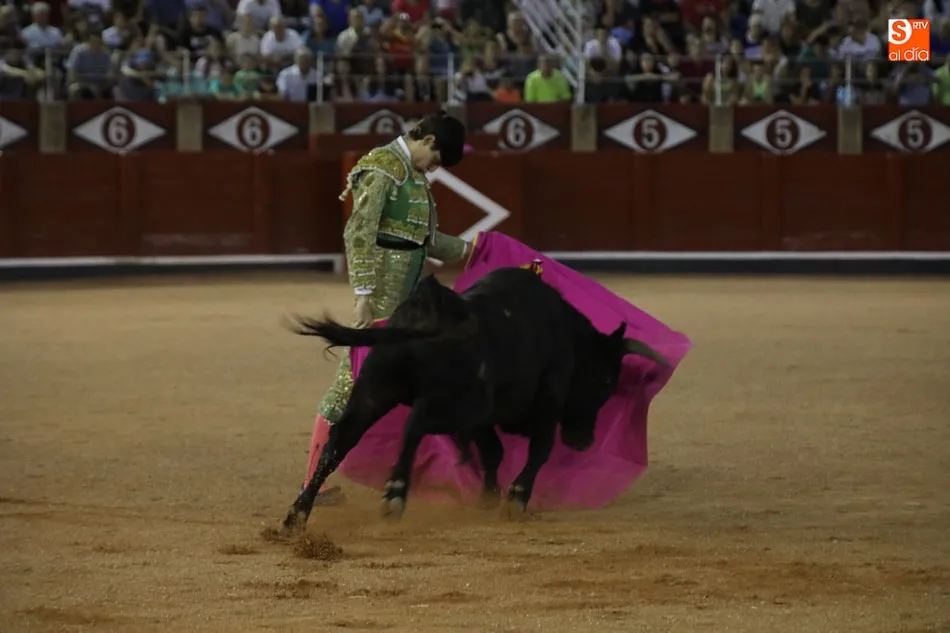 Foto 9 - Bravura del tercero de Adelaida Rodr&iacute;guez y ambici&oacute;n novilleril&nbsp;  &nbsp;  