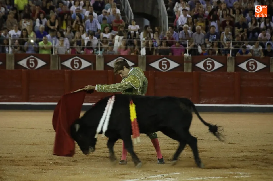 Foto 7 - Bravura del tercero de Adelaida Rodr&iacute;guez y ambici&oacute;n novilleril&nbsp;  &nbsp;  