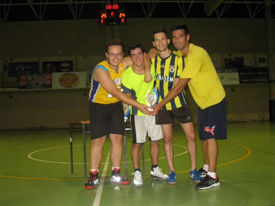 Foto 6 - El Tr&iacute;o Demon&iacute;aco se alza campe&oacute;n del torneo de verano de baloncesto 3x3