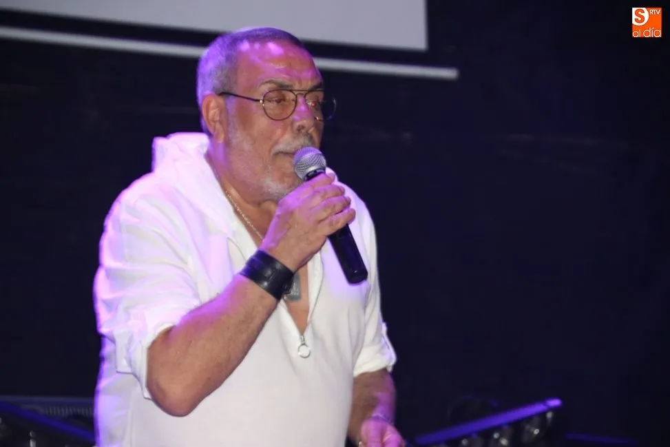 Foto 6 - Los Chunguitos llenan Galinduste de rumba y salero