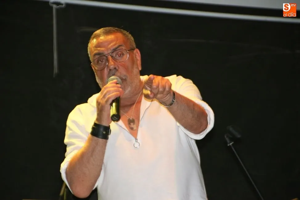 Foto 4 - Los Chunguitos llenan Galinduste de rumba y salero