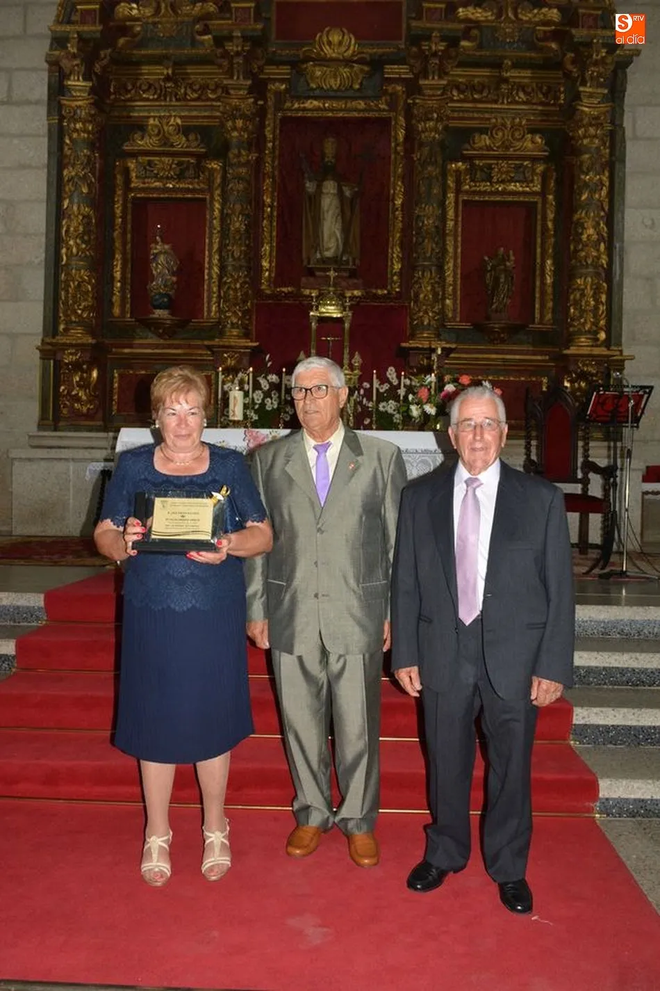 Foto 6 - Treinta y cuatro matrimonios reciben el homenaje de la Uni&oacute;n de Asociaciones de Mayores por sus...