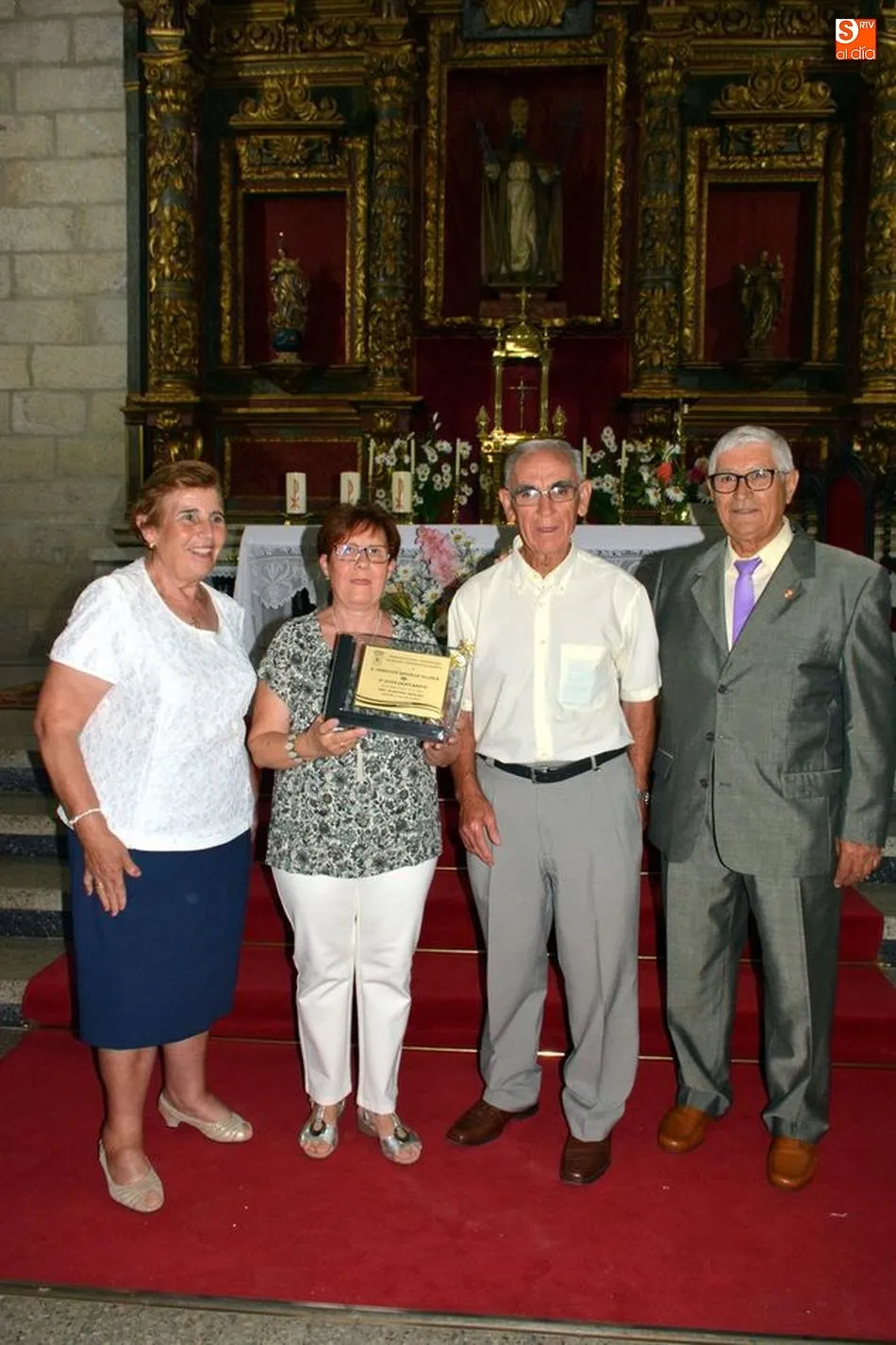 Foto 5 - Treinta y cuatro matrimonios reciben el homenaje de la Uni&oacute;n de Asociaciones de Mayores por sus...