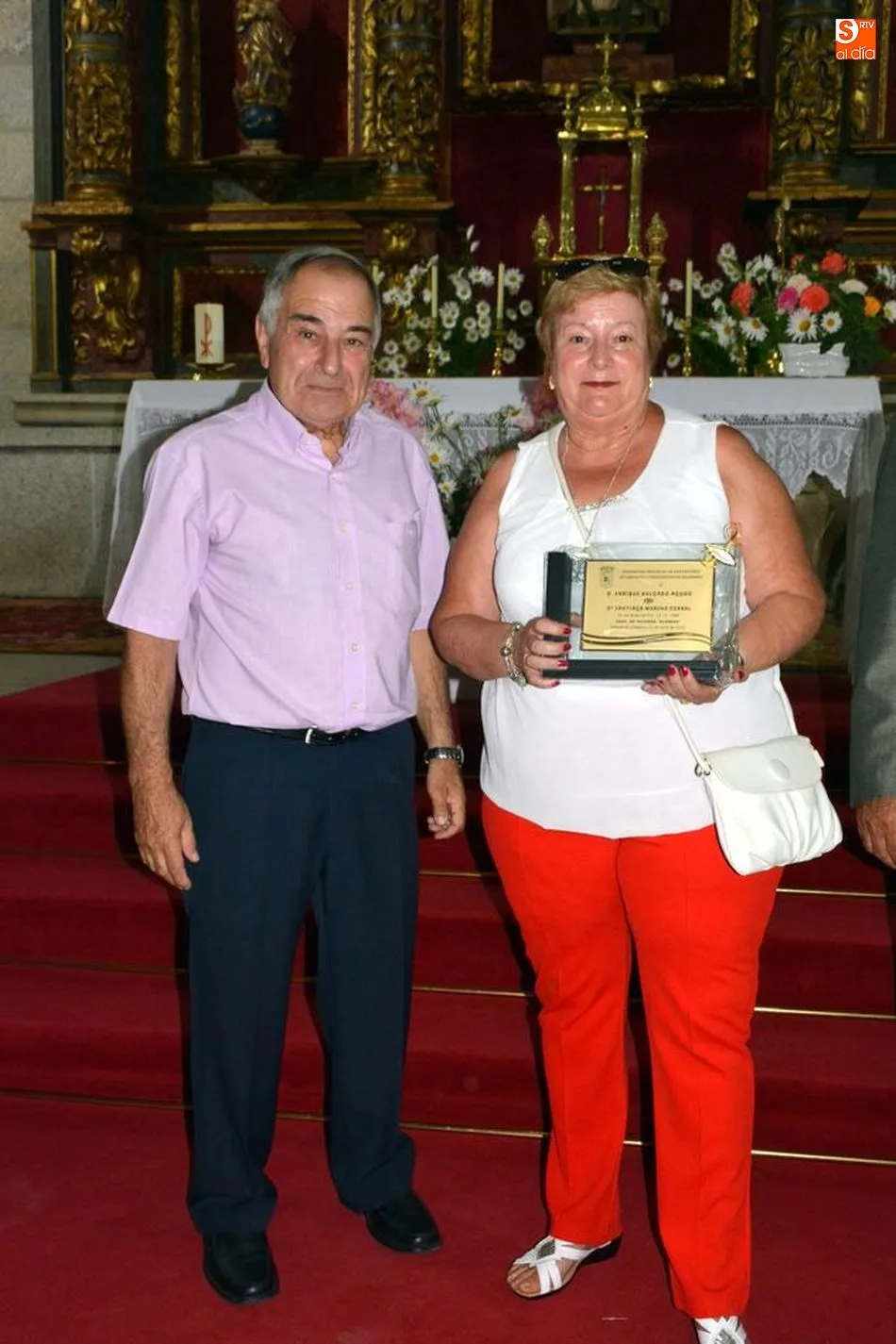 Foto 2 - Treinta y cuatro matrimonios reciben el homenaje de la Uni&oacute;n de Asociaciones de Mayores por sus...