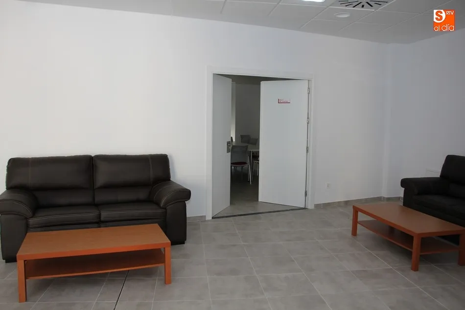Foto 4 - Comienza el traslado del mobiliario del Centro Cultural al nuevo ayuntamiento  