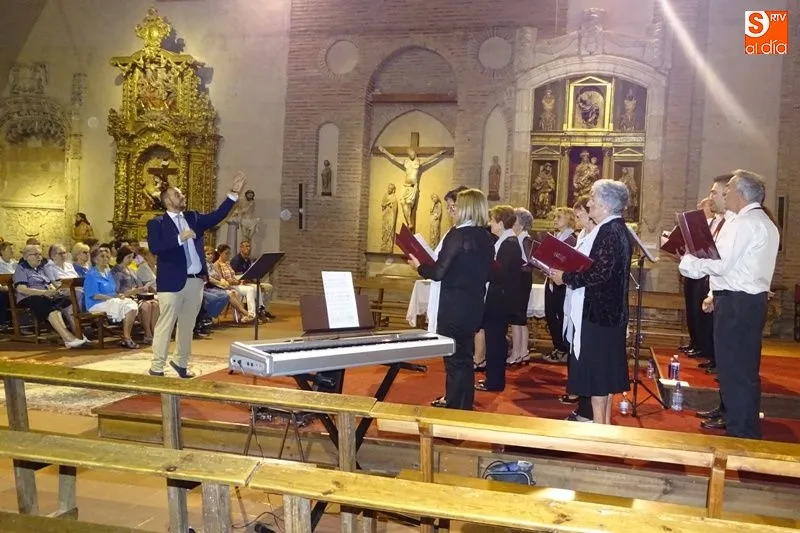 Foto 5 - Concierto de la Coral Albense en la Iglesia de San Juan  