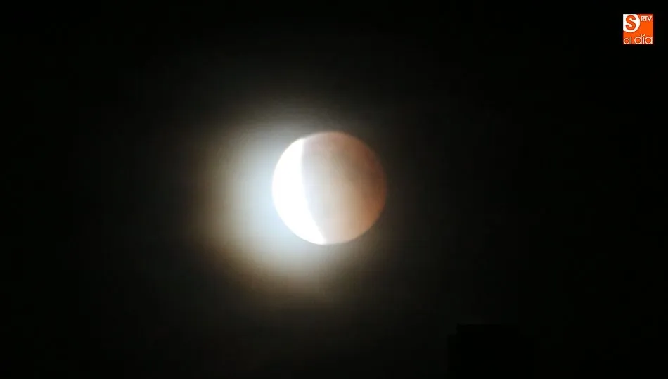Foto 6 - As&iacute; se vio el eclipse de luna en Vitigudino