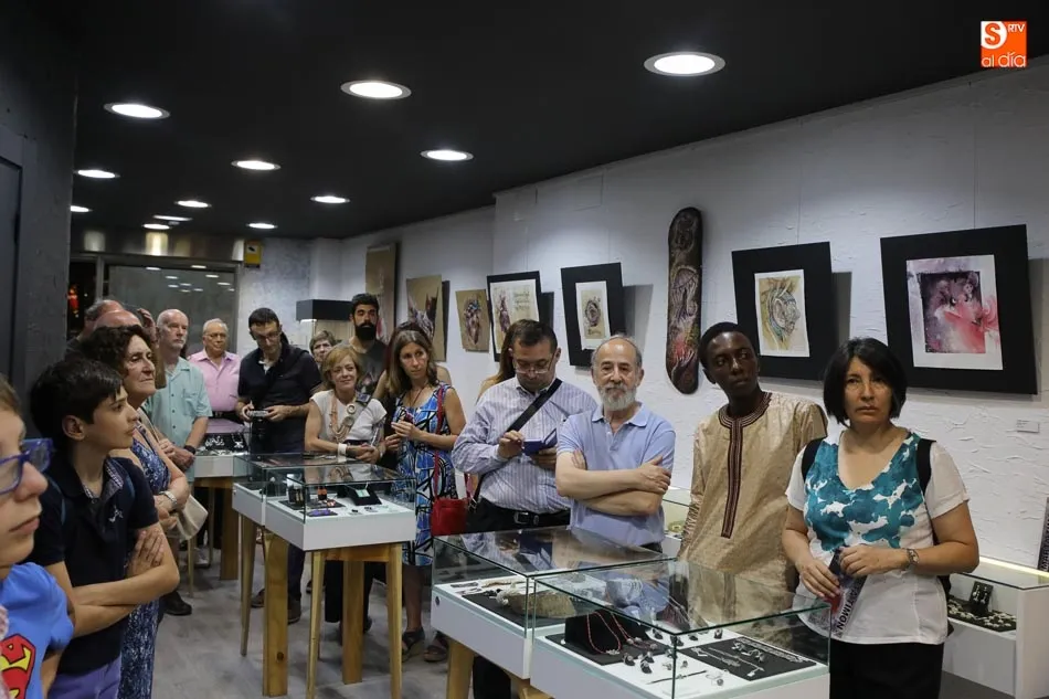 Foto 4 - La obra de Marta Tim&oacute;n ya luce en la galer&iacute;a Luis M&eacute;ndez