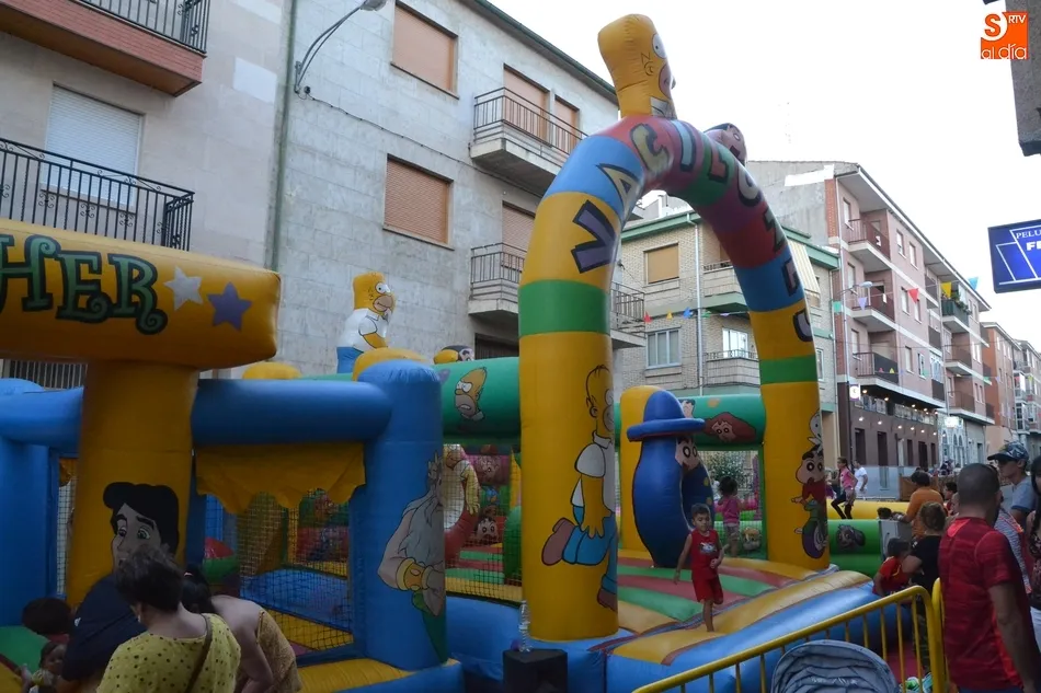 Foto 8 - Los ni&ntilde;os protagonizan el inicio de las fiestas de Santa Ana  