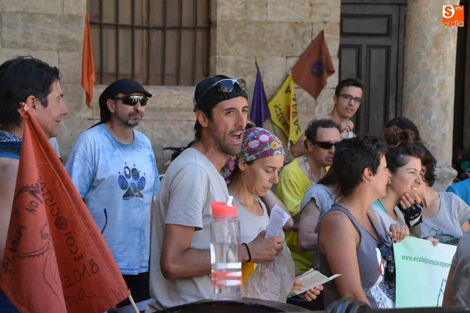 Foto 11 - La Plaza Mayor se convierte en la meta de la Ecomarcha 2018 de Ecologistas en Acci&oacute;n  