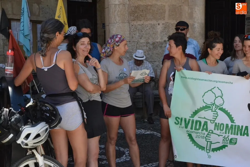 Foto 10 - La Plaza Mayor se convierte en la meta de la Ecomarcha 2018 de Ecologistas en Acci&oacute;n  