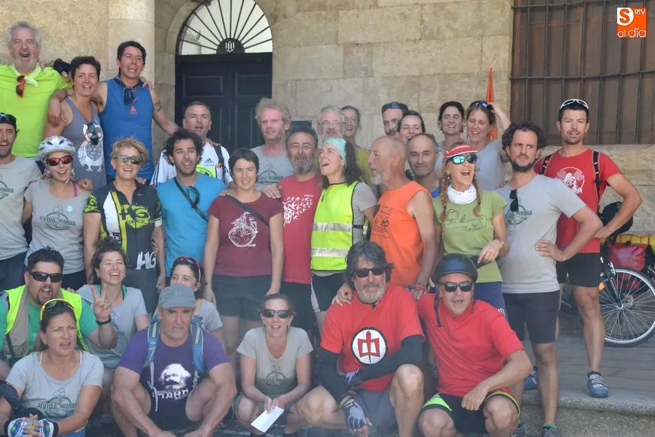 Foto 5 - La Plaza Mayor se convierte en la meta de la Ecomarcha 2018 de Ecologistas en Acci&oacute;n  