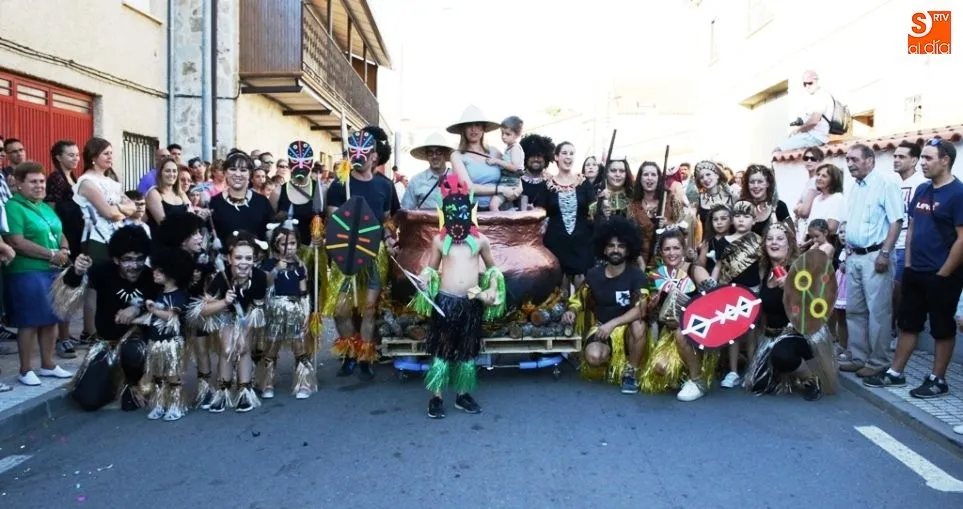 Foto 8 - Cientos de j&oacute;venes y pe&ntilde;istas animan las fiestas de Galinduste