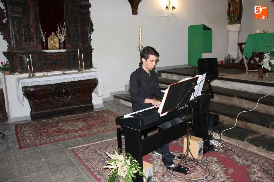 Foto 3 - Brillante concierto de piano de Hugo Hern&aacute;ndez Curto en Monterrubio de la Sierra