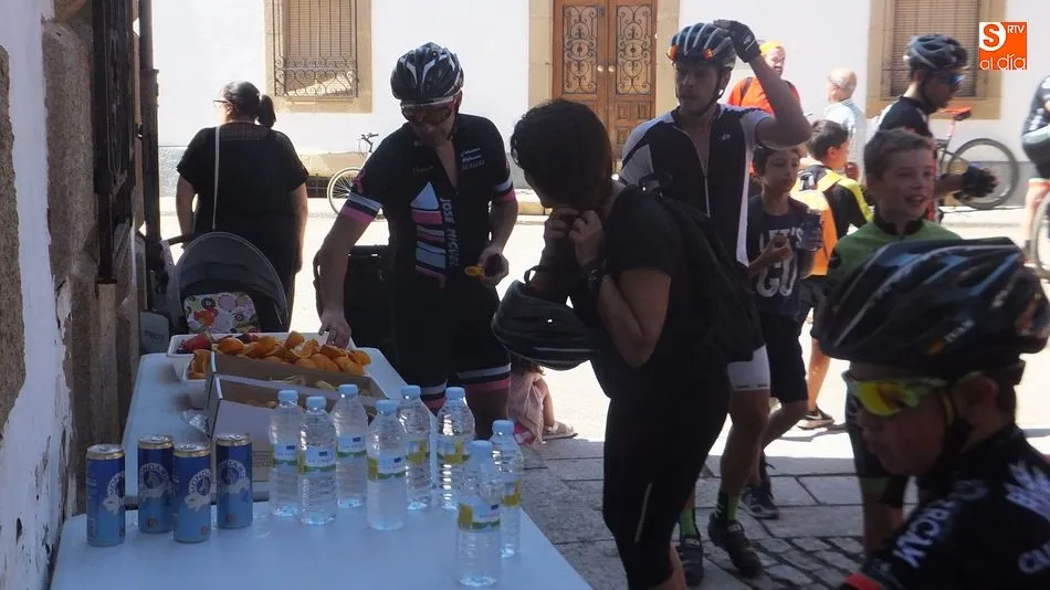 Foto 3 - La marcha cicloturista de Lumbrales ofreci&oacute; una atractiva ruta por pueblos de la comarca del...