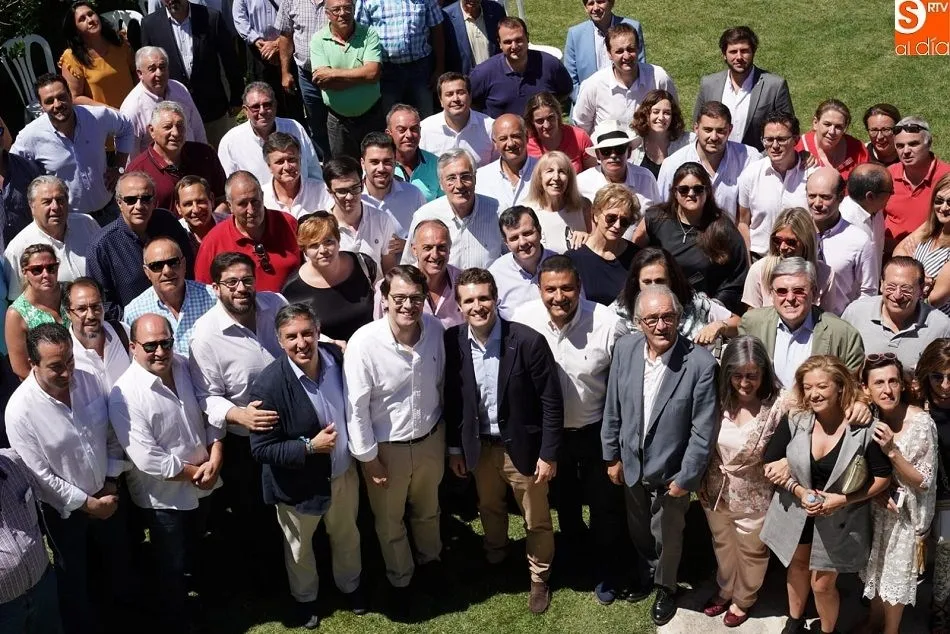 Foto 2 - Pablo Casado ratifica en &Aacute;vila todo su apoyo a Ma&ntilde;ueco como candidato del PP a la presidencia de...