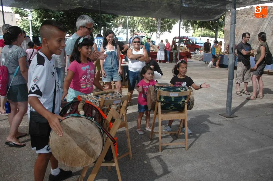 Foto 11 - Artesan&iacute;a y tradici&oacute;n se fusionan en una nueva edici&oacute;n de la Feria Agroalimentaria de Monleras  