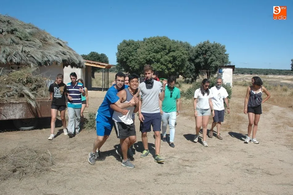 Foto 4 - Eduardo Carazo destaca en Monleras el Campo de Voluntariado promovido por el Ayuntamiento  