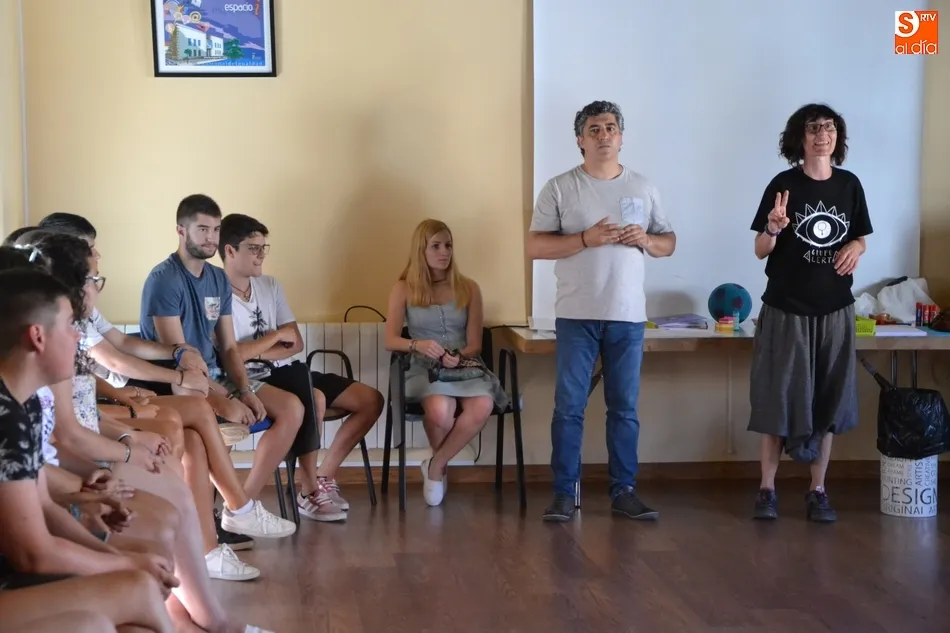 En marcha la formación de los jóvenes que ejercerán como monitores del Divierteatro  